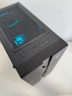 Výkonný herní/stolní počítač – AMD Ryzen 7 - 6
