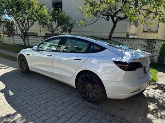 Tesla model 3 Performance 377kw Refresh model Biely Interier - 6