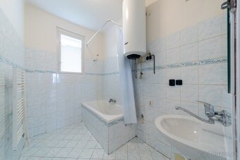 🏡 Pokoj pro pár nebo dvě dívky — Praha 5, Smíchov - 6