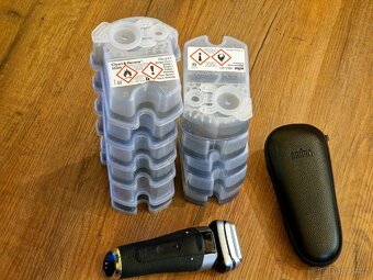 Holící strojek Braun Series 9 Pro s kompletní výbavou - 6