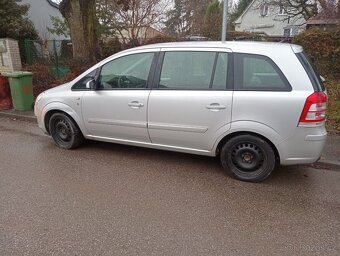 Opel Zafira 2,2i - 6