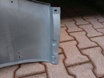 BMW E32 - přední blatníky - 6