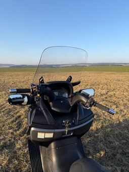 Suzuki Burgman Executive 650 - 6