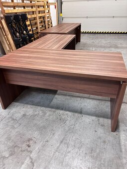 Kancelářský nábytek - sada - 6