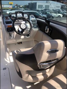 Motorový člun CHAPARRAL 236 XSS - 6