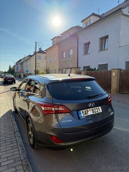 Hyundai i30 kombi - 6