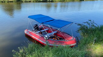 Motorový nafukovací člun včetně vleku - 6
