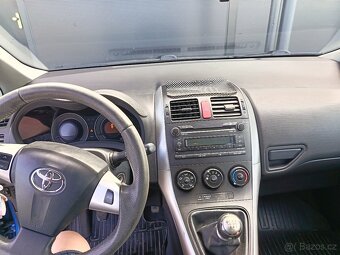 Toyota Auris 1.6i ,97kw, r.v.2010 - 6