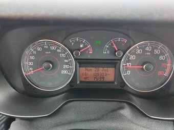 Fiat Grande Punto - 6