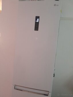 Kombinovaná lednice s mrazákem LG NoFrost - 6