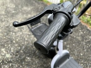 Elektro skútr RACCEWAY KOBRA-SG-G60 moped - 6