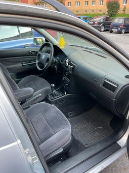 Volkswagen Golf 1.9 TDI 66kw - 6