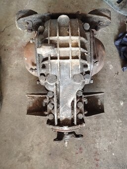 Motor,převodovka a diferenciál Škoda - 6