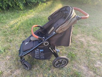 Sportovni kocarek Petite&Mars Street2 Air Oak Mature Olive - 6