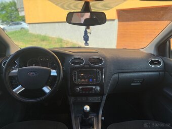 Ford Focus 1.8Tdci GHIA - 6