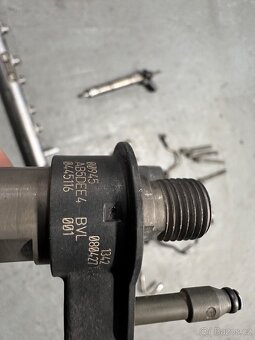 Bmw 2.0D N47 čerpadlo a vstřikovače Bosch 0445116001 - 6