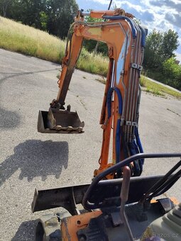 Minibagr Hitachi FH15. 2x lyžica - 6