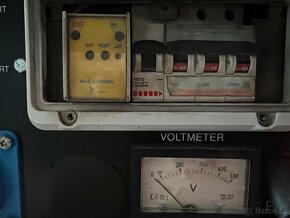 Profi elektrocentrála Honda Pramac 12kwa elektrický startér. - 6