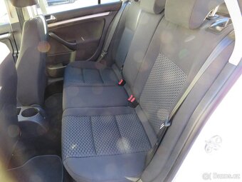 Volkswagen Golf 1.6 TDi , 66 kW nafta, 2011 - 6