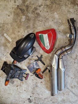 Mvagusta brutale 750 - 6