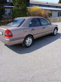 Mercedes Benz C180 Elegance - 6