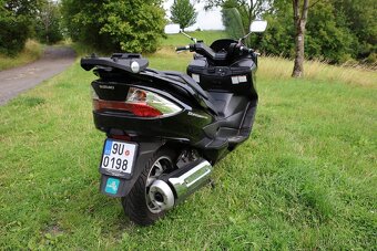 Suzuki Burgman AN400 - 6