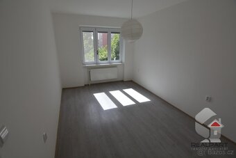 Prodej bytu 2+1, 66 m2 včetně sklepa + balkón 5 m2, Brno- Bo - 6