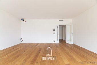 Prodej moderního bytu 3+kk s balkonem, sklepem a parkováním  - 6