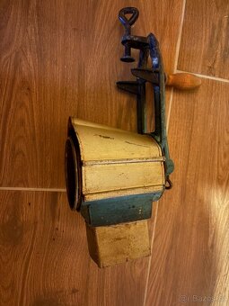 Retro mlýnek na strouhanku - 6