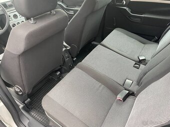 Opel Meriva 1.8 16V(92 KW), naj. 65 000 km, ČR - 6