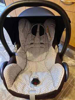 autosedacka-maxi-cosi-se-zakladnou-familyfix - 6