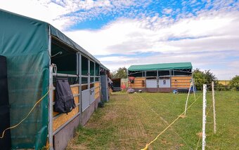 Nabídka box ustájení na Praze 5, na MHD, rodinná stáj - 6