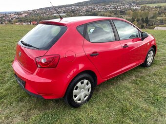 Seat Ibiza,1.4i 63kw, rok 2014 nejeto 178000el. okna, klima - 6