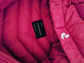 Dámská péřová bunda Peak Performance vel. M - 38 - 6
