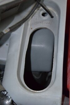 PRODÁM Podlahový mycí stroj repasovaný Hakomatic B90 - 6