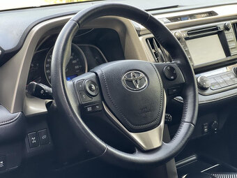 🚗 Toyota RAV4 2.0D D4D 4x4 2015 KAMERA TEMPOMAT - 6