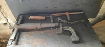 Hrotový soustruh Hungary MVE 340 - 6