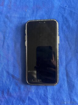 Prodám iPhone 12 pro , 10 pro a 8 - 6