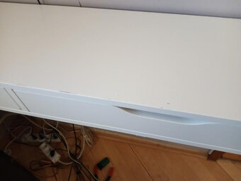 Police se zásuvkami Ikea EKBY ALEX - 6