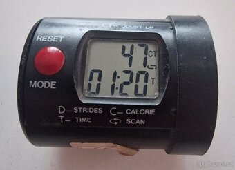 Bílý fitness stroj na cvičení, trenažér Air Walker - 6