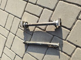 Yamaha tt600 r kyvná vidlice + osa kyvky a zadního kola - 6