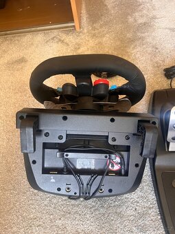 Logitech G29 Driving Force - 6