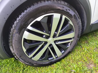 Peugeot 3008 GT line 2.0 HDI 133 kW, SUV, sportovní model - 6