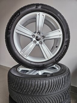 Orig. Audi 5x112 _ Zimní 235/50/19 - Zánovní - 6