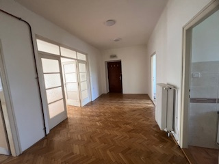 Poděbrady: Prostorný a slunný byt, garáž, sklep - 6