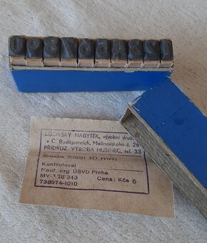 Retro sada razítek- písmena,číslice - 6