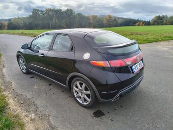 Honda Civic 8g sport (1.8 benzín), 103kW - 6