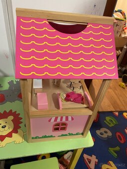 Domeček pro panenky - 6