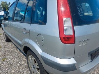 Ford Fusion 1.416V 59KW rok 2011 EcoSport - 6