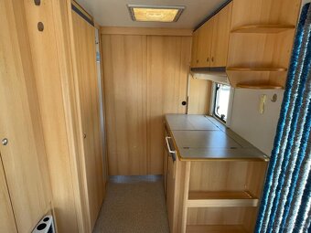 Eifelland Holiday 460, 4 osoby, bojler, stan, wc, 100kmh - 6